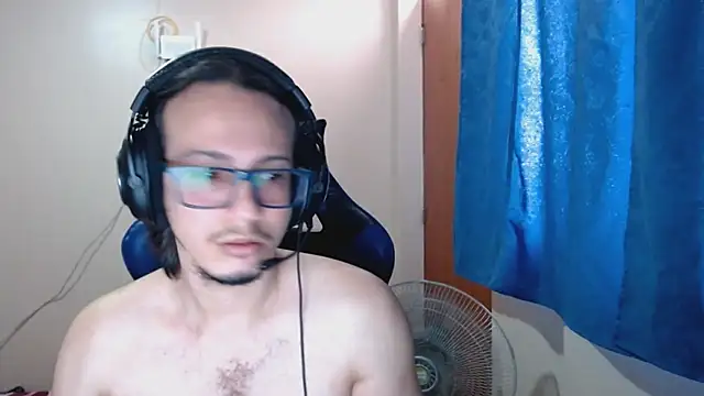 cholitohermoso online show from 03-10-25, 04:25