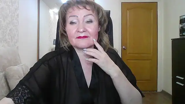 Snapshot of Victoria_secrets_ chatting on 02-13-25, 01:15 Victoria secrets online show from 02-13-25, 01:15