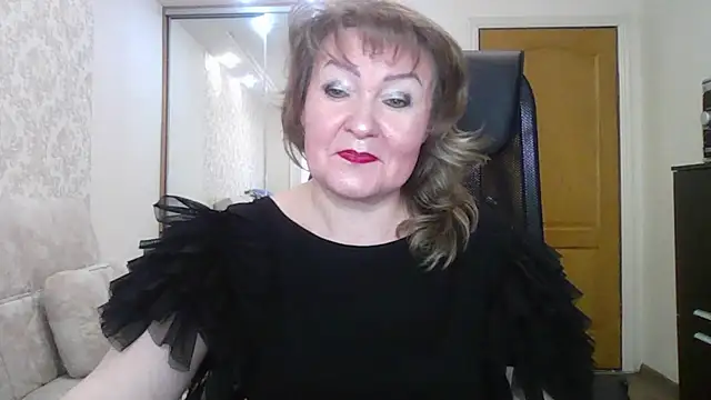 Snapshot of Victoria_secrets_ chatting on 02-16-25, 11:38 Victoria secrets online show from 02-16-25, 11:38