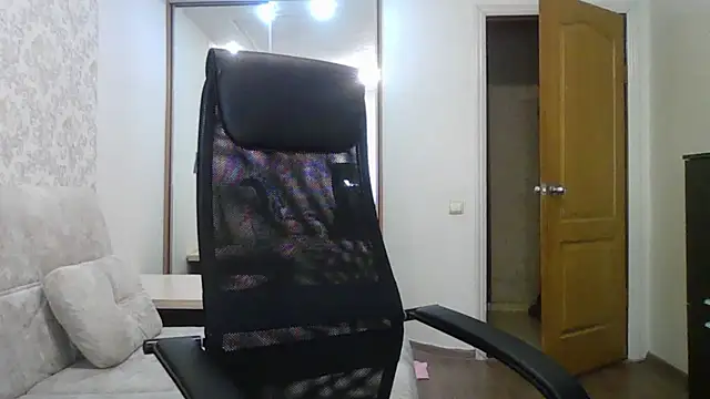 Snapshot of Victoria_secrets_ chatting on 03-02-25, 05:54 Victoria secrets online show from 03-02-25, 05:54