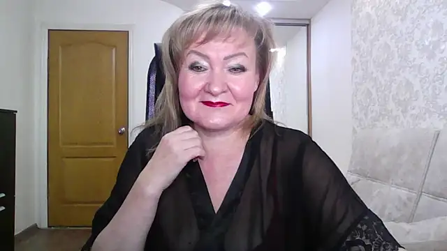 Snapshot of Victoria_secrets_ chatting on 09-08-25, 02:38 Victoria secrets online show from 09-08-25, 02:38