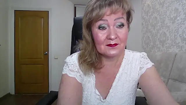 Snapshot of Victoria_secrets_ chatting on 09-12-25, 11:43 Victoria secrets online show from 09-12-25, 11:43