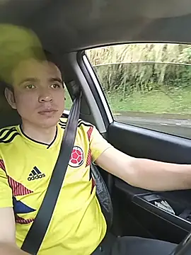 Snapshot of xXDavisXx chatting on 10-14-25, 08:09 xXDavisXx online show from 10-14-25, 08:09