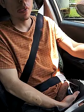 Snapshot of xXDavisXx chatting on 10-28-25, 03:58 xXDavisXx online show from 10-28-25, 03:58