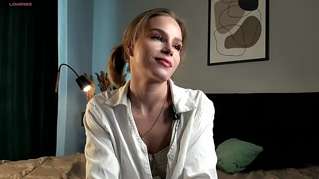 TaiteBayles online show from 03-14-25, 03:04