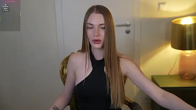 Snapshot of Layla_Sweet_ chatting on 02-02-26, 08:51 Layla Sweet online show from 02-02-26, 08:51