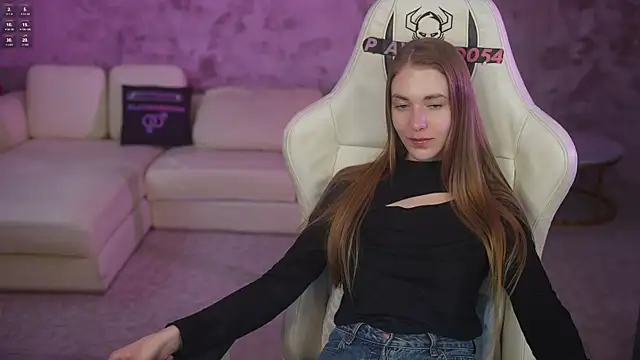 Snapshot of Layla_Sweet_ chatting on 04-06-26, 07:15 Layla Sweet online show from 04-06-26, 07:15