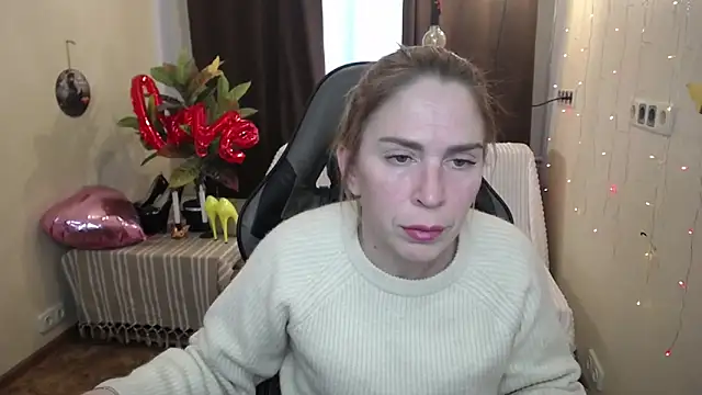 TessaDaybreak online show from 02-18-25, 01:33