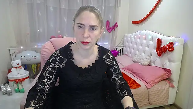 TessaDaybreak online show from 03-12-25, 01:08