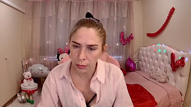 TessaDaybreak online show from 03-19-25, 07:29