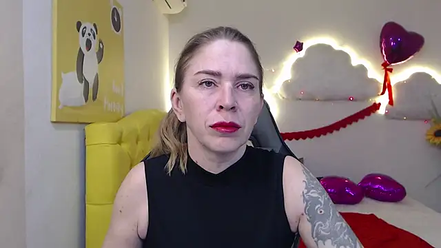 TessaDaybreak online show from 03-23-25, 07:31