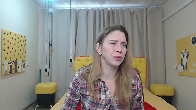 TessaDaybreak online show from 02-18-26, 07:48