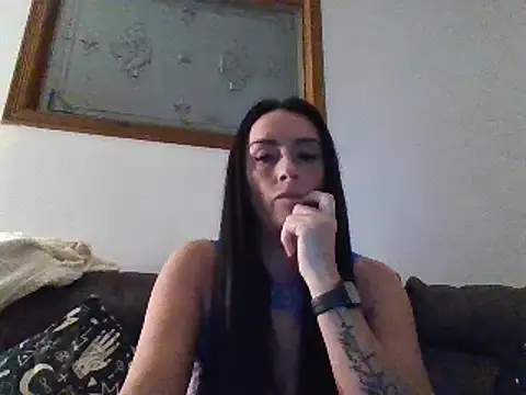 Layla Gilf Mae online show from 02-21-25, 08:16