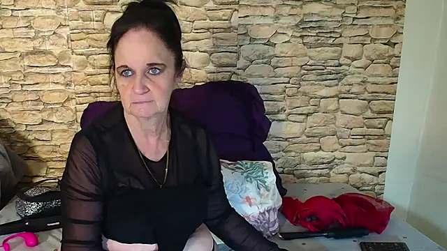 LuciousGrace online show from 09-25-25, 05:38