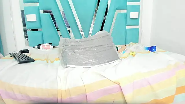 ebony valentina online show from 03-20-25, 04:51