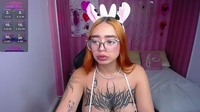 Snapshot of Anni_acker_b chatting on 02-17-25, 07:31 Anni acker b online show from 02-17-25, 07:31