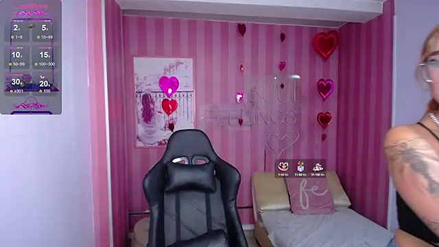 Snapshot of Anni_acker_b chatting on 02-18-25, 01:43 Anni acker b online show from 02-18-25, 01:43