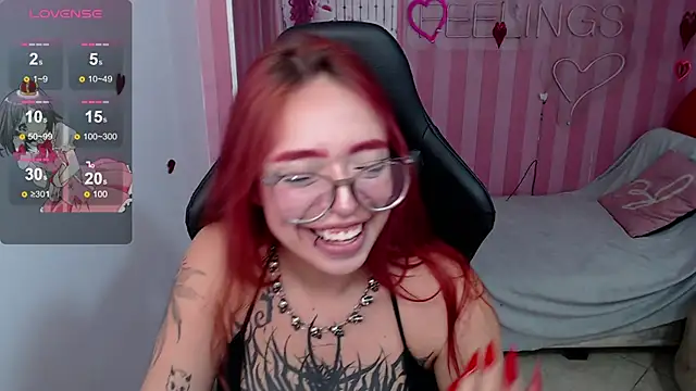 Snapshot of Anni_acker_b chatting on 03-08-25, 03:56 Anni acker b online show from 03-08-25, 03:56