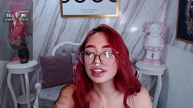 Snapshot of Anni_acker_b chatting on 03-10-25, 10:45 Anni acker b online show from 03-10-25, 10:45