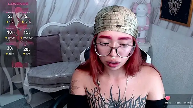 Snapshot of Anni_acker_b chatting on 03-15-25, 01:52 Anni acker b online show from 03-15-25, 01:52