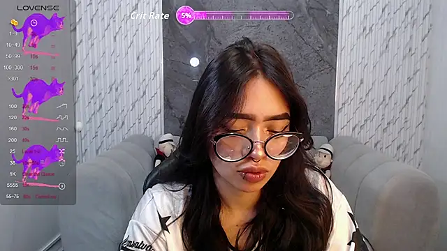 Snapshot of Anni_acker_b chatting on 10-17-25, 12:52 Anni acker b online show from 10-17-25, 12:52