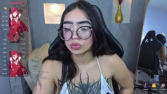 Snapshot of Anni_acker_b chatting on 11-04-25, 07:57 Anni acker b online show from 11-04-25, 07:57