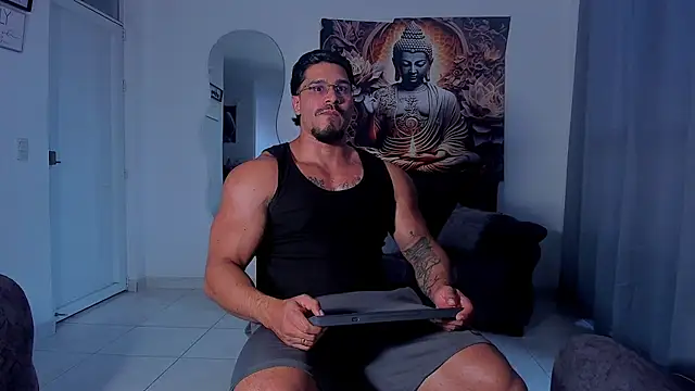 Valentino Dosantos  online show from 09-26-25, 10:03