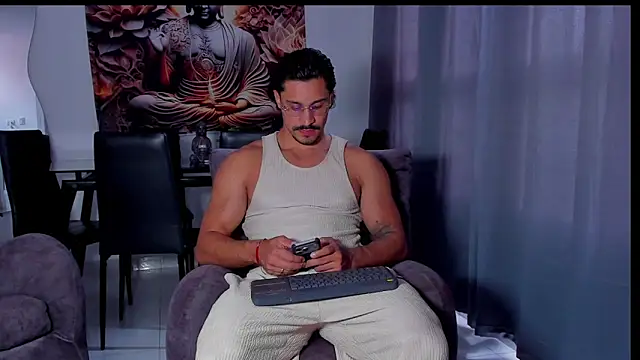 Snapshot of Valentino_Dosantos_ chatting on 02-10-26, 08:13 Valentino Dosantos online show from 02-10-26, 08:13