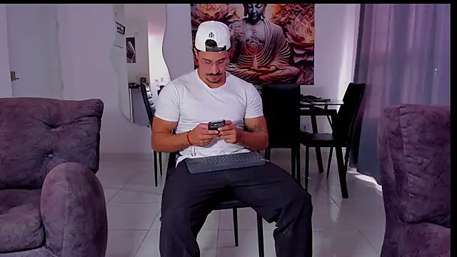 Snapshot of Valentino_Dosantos_ chatting on 02-11-26, 08:25 Valentino Dosantos online show from 02-11-26, 08:25