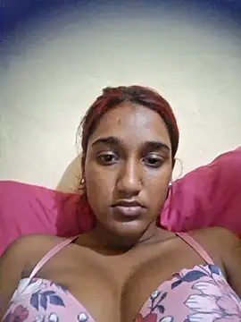 indianpink lips online show from 12-19-25, 08:05