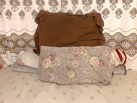 Karishma99  online show from 03-27-26, 01:33