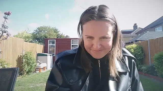 eatmypie69 online show from 04-21-26, 09:26