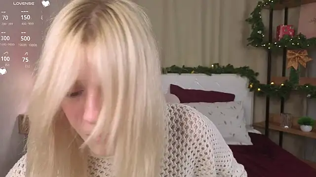 EdlaHewell online show from 12-20-25, 01:23