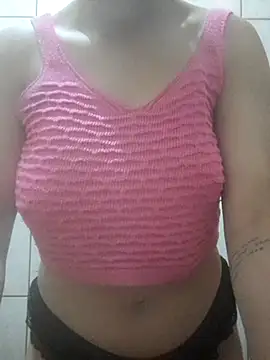 gatinha 18 online show from 11-20-25, 04:34