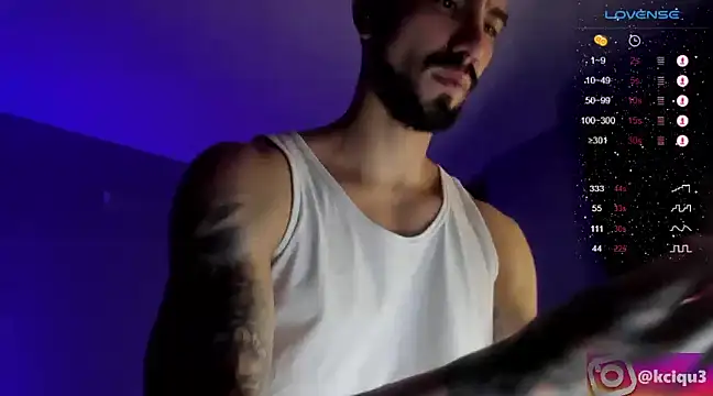 Snapshot of K_cique chatting on 03-08-25, 05:43 K cique online show from 03-08-25, 05:43