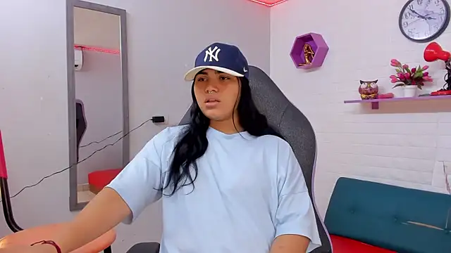 melany rouse18 online show from 09-30-25, 01:54