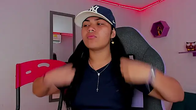 melany rouse18 online show from 10-01-25, 01:33