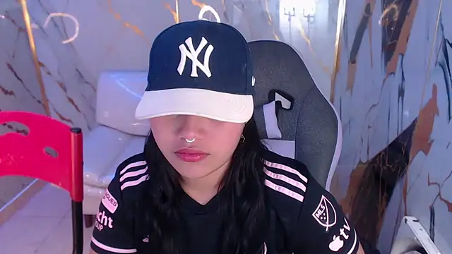 melany rouse18 online show from 10-05-25, 12:58