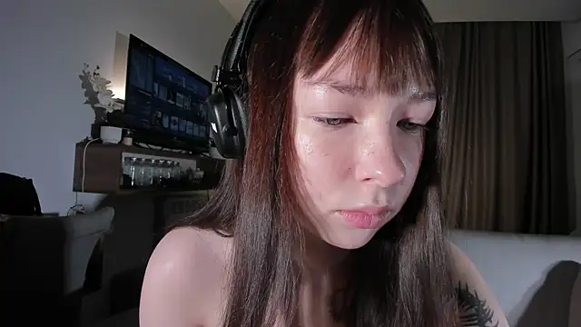 Sindy Juxx online show from 04-14-26, 02:56