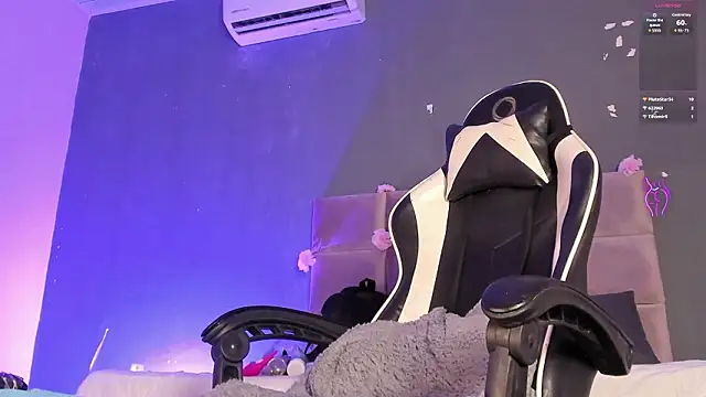  Ashley 33 online show from 03-12-26, 08:04