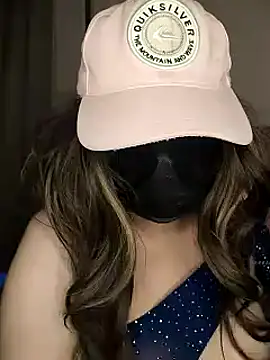 Snapshot of Loly2025 chatting on 03-07-25, 01:20 Loly2025 online show from 03-07-25, 01:20