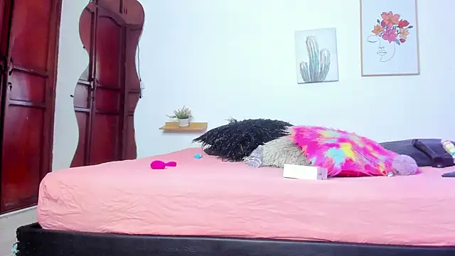 Snapshot of naomy_68 chatting on 02-28-25, 07:56 naomy 68 online show from 02-28-25, 07:56