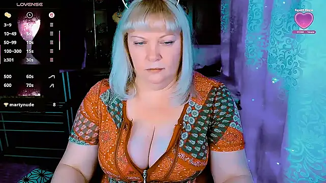 FlowerButterf online show from 12-13-25, 10:26