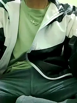 Snapshot of Aaradhna-hoy chatting on 03-05-25, 03:51 Aaradhna-hoy online show from 03-05-25, 03:51