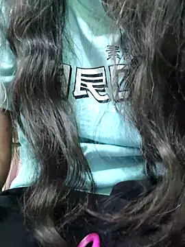 Snapshot of Aaradhna-hoy chatting on 03-23-25, 04:05 Aaradhna-hoy online show from 03-23-25, 04:05