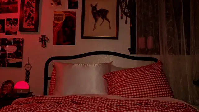 sinfulblonde1 online show from 09-25-25, 05:55