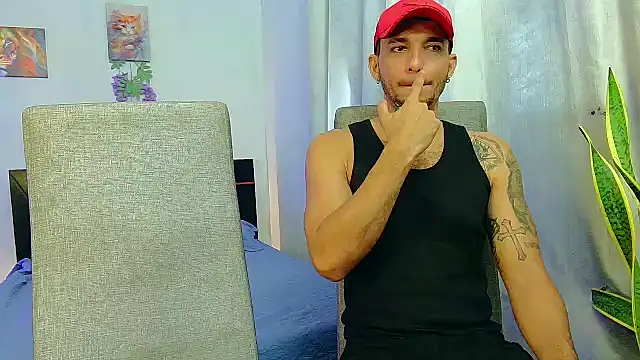 Reina paola online show from 09-18-25, 02:41