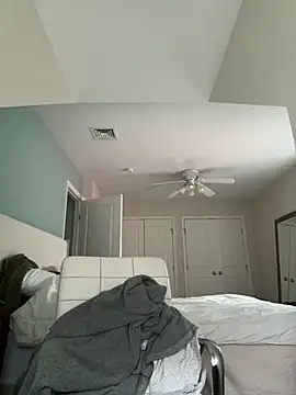 plaintreebull online show from 03-12-26, 06:03