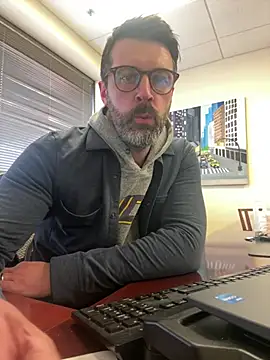 plaintreebull online show from 03-20-26, 06:35