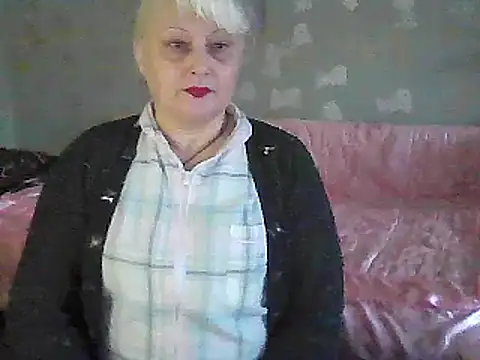 Snapshot of NikolinaBounty chatting on 02-19-25, 03:05 NikolinaBounty online show from 02-19-25, 03:05